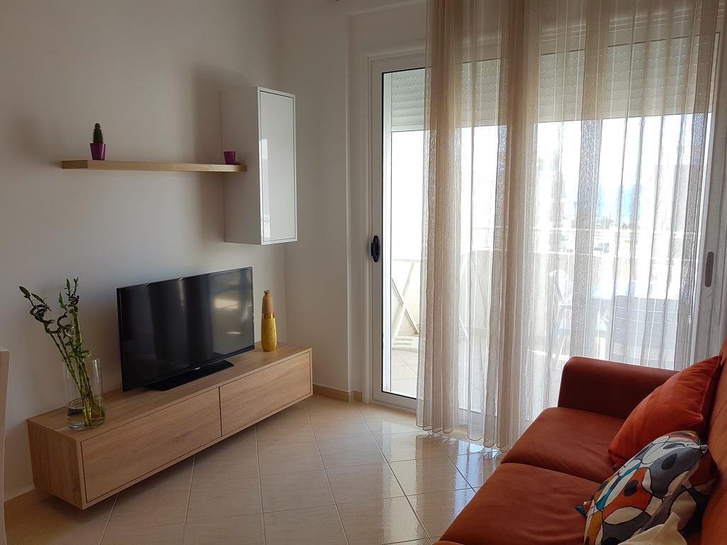 Flori beach Apartment Radhimë Exterior foto